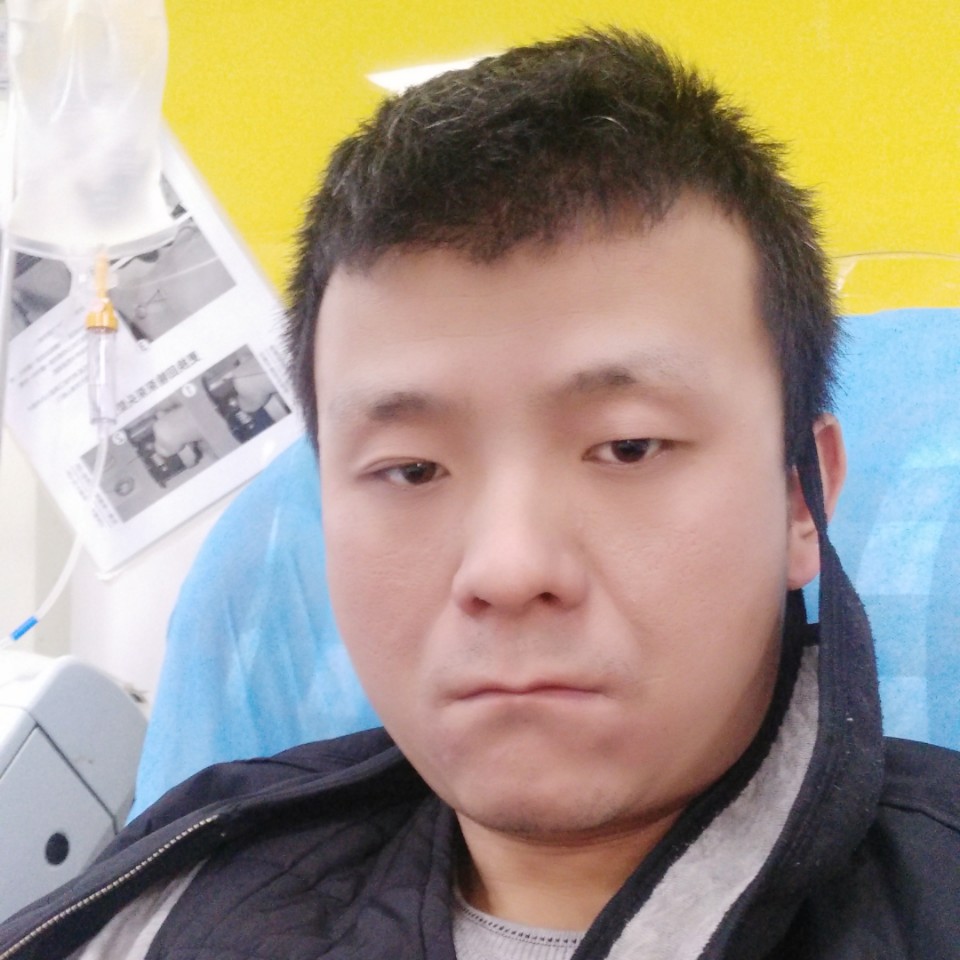 £仰望星空的照片