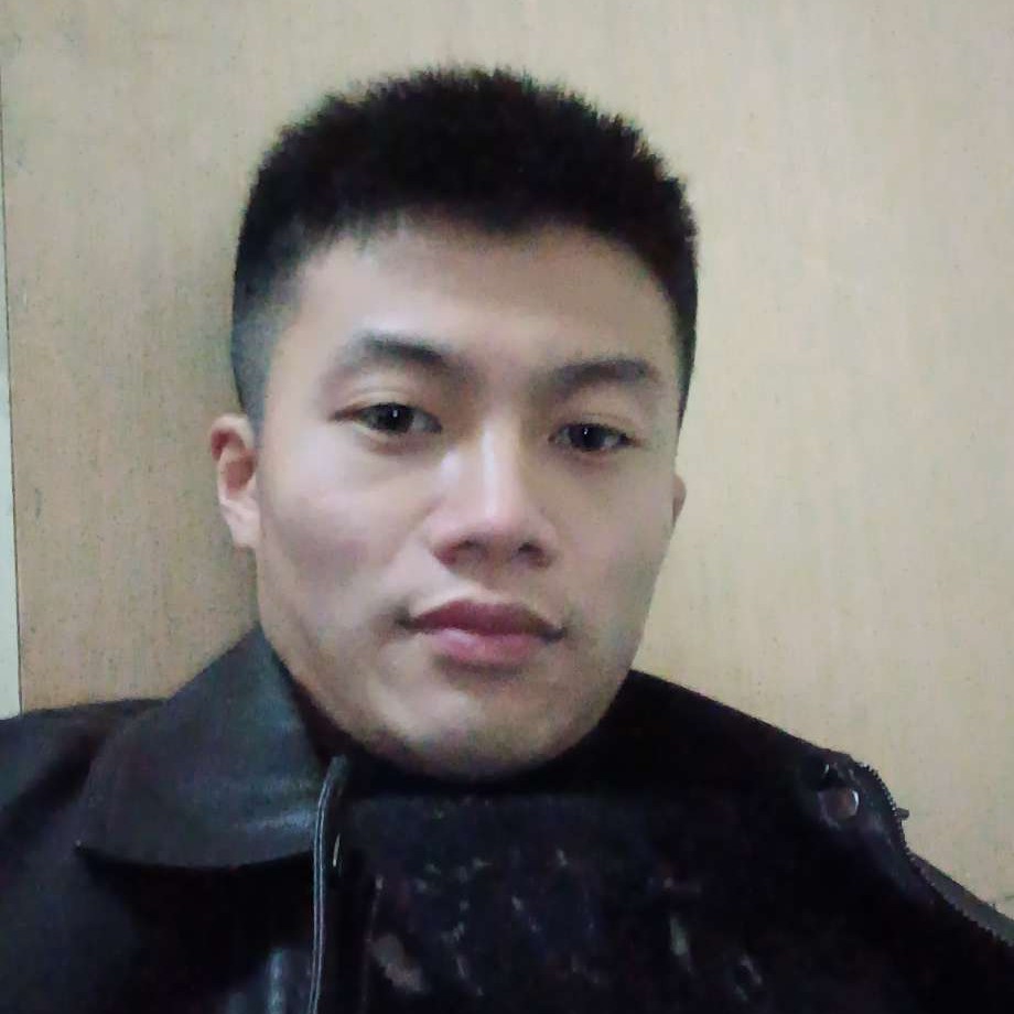 金鱼漫步包容的照片