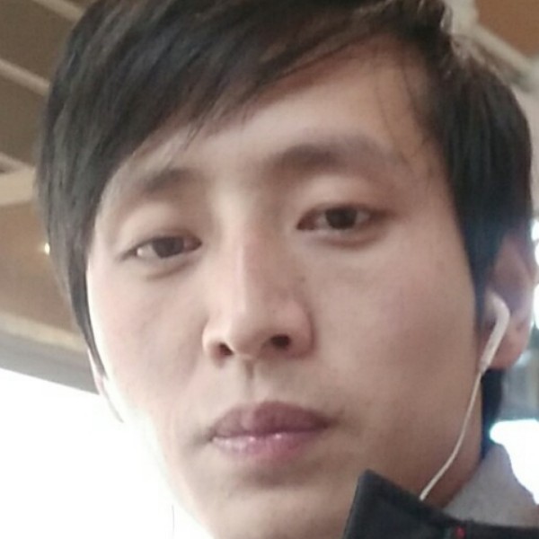 猫咪用年轻的照片