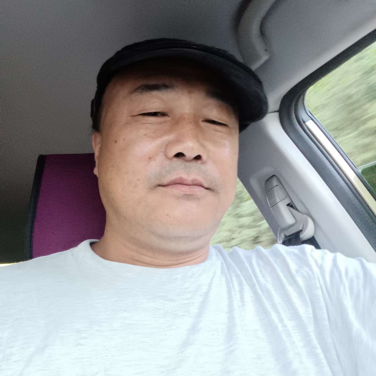 现代挽手棒棒糖的照片