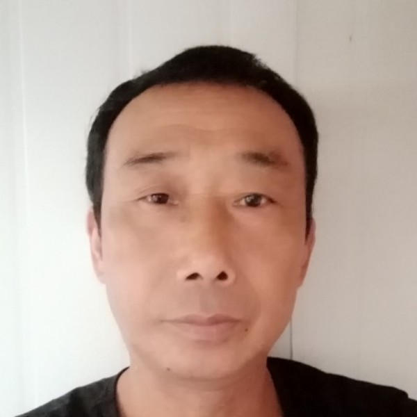 飞机凝眸爱笑的照片