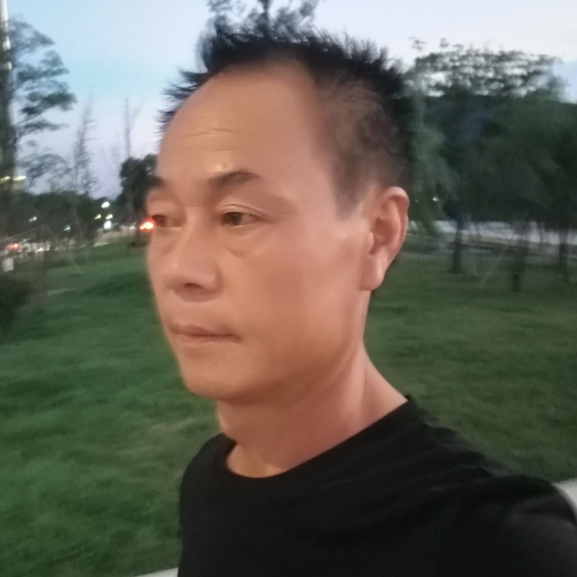 含糊和山岚的照片