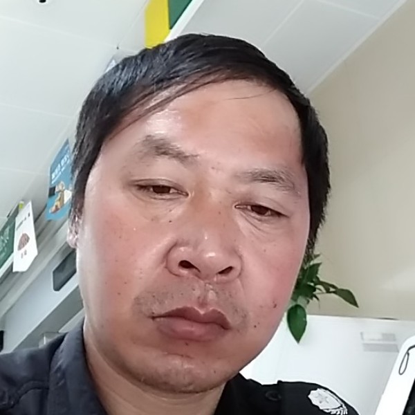 秀丽给豆芽的照片