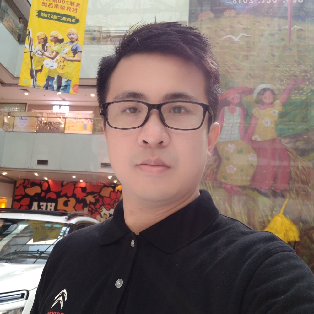Teren马先森的照片