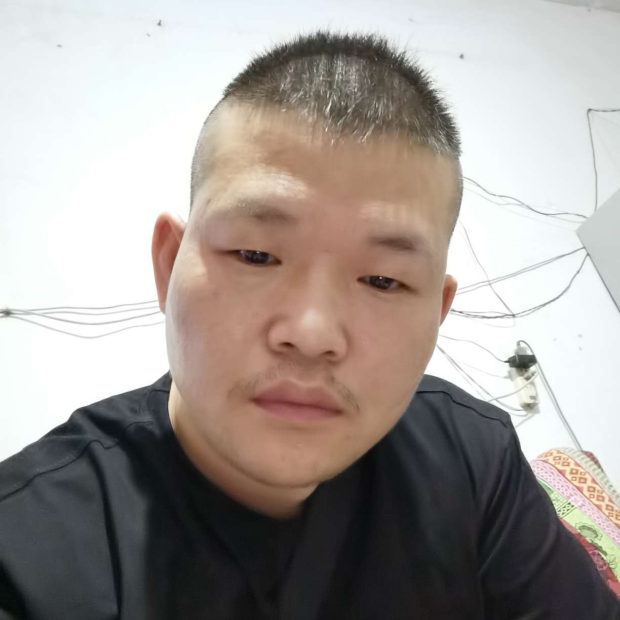 小小年纪大大的我的照片