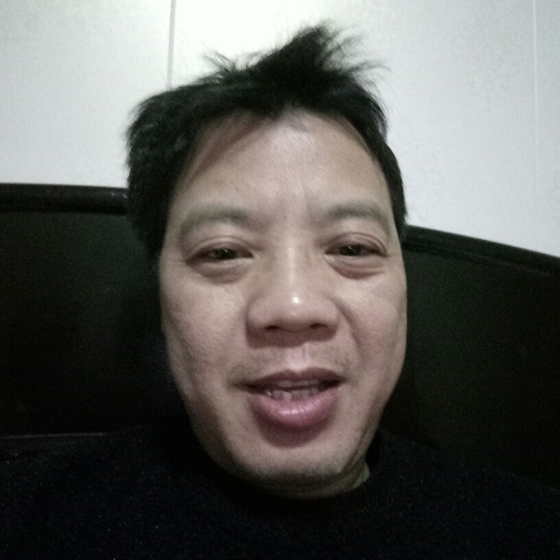 红牛的漠然的照片