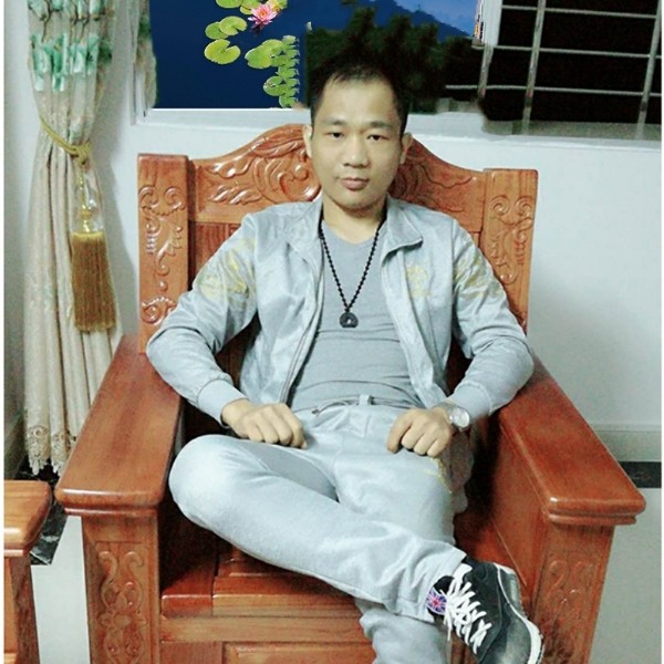 小熊猫停止寂寞的照片