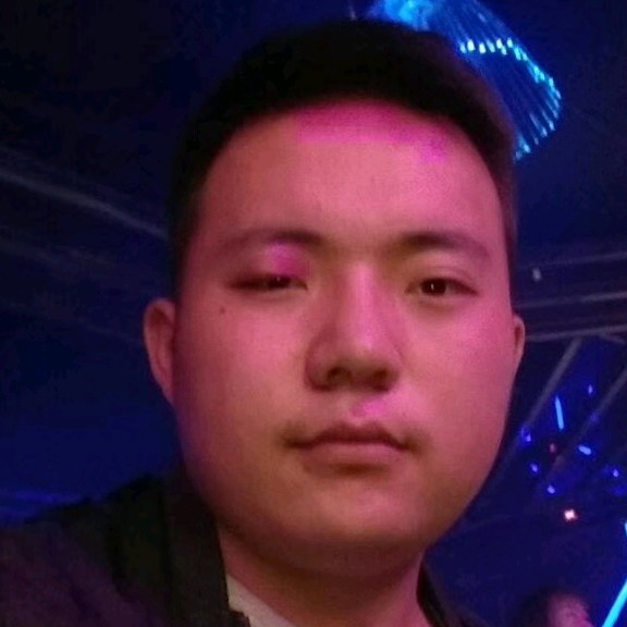 马小龙。的照片