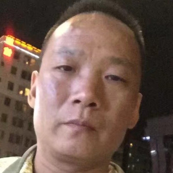 开放相许小蘑菇的照片