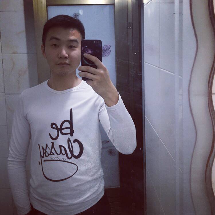 歌起雨下的照片