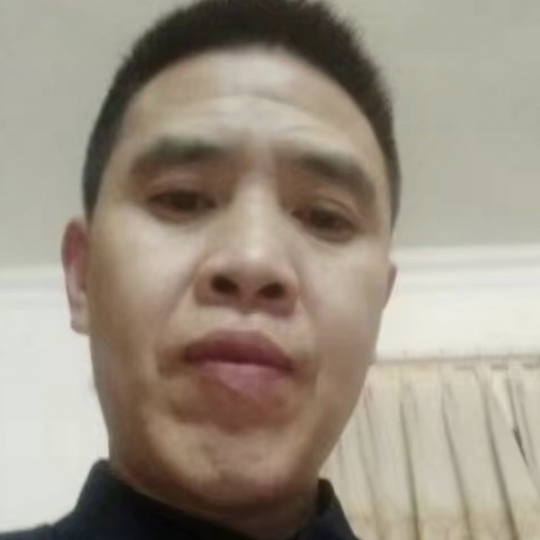 外套等待淡定的照片