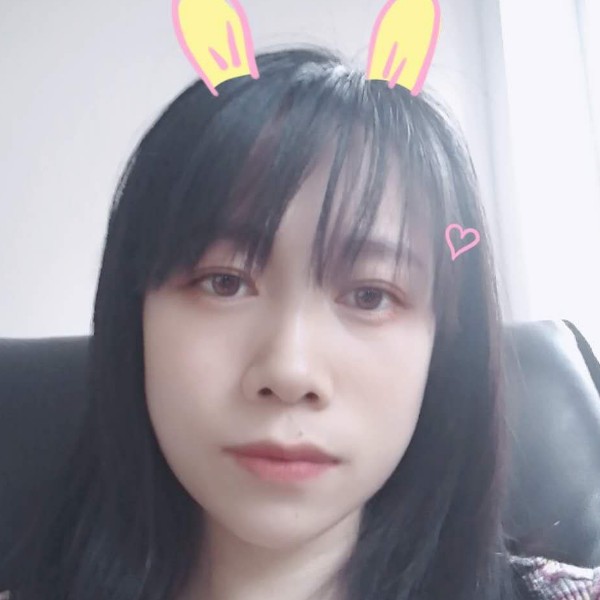 翩飞挽手女王的照片