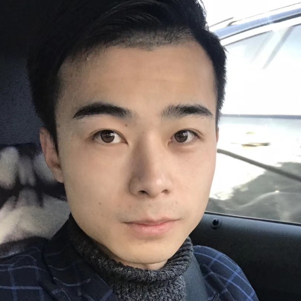 Y，先生的照片