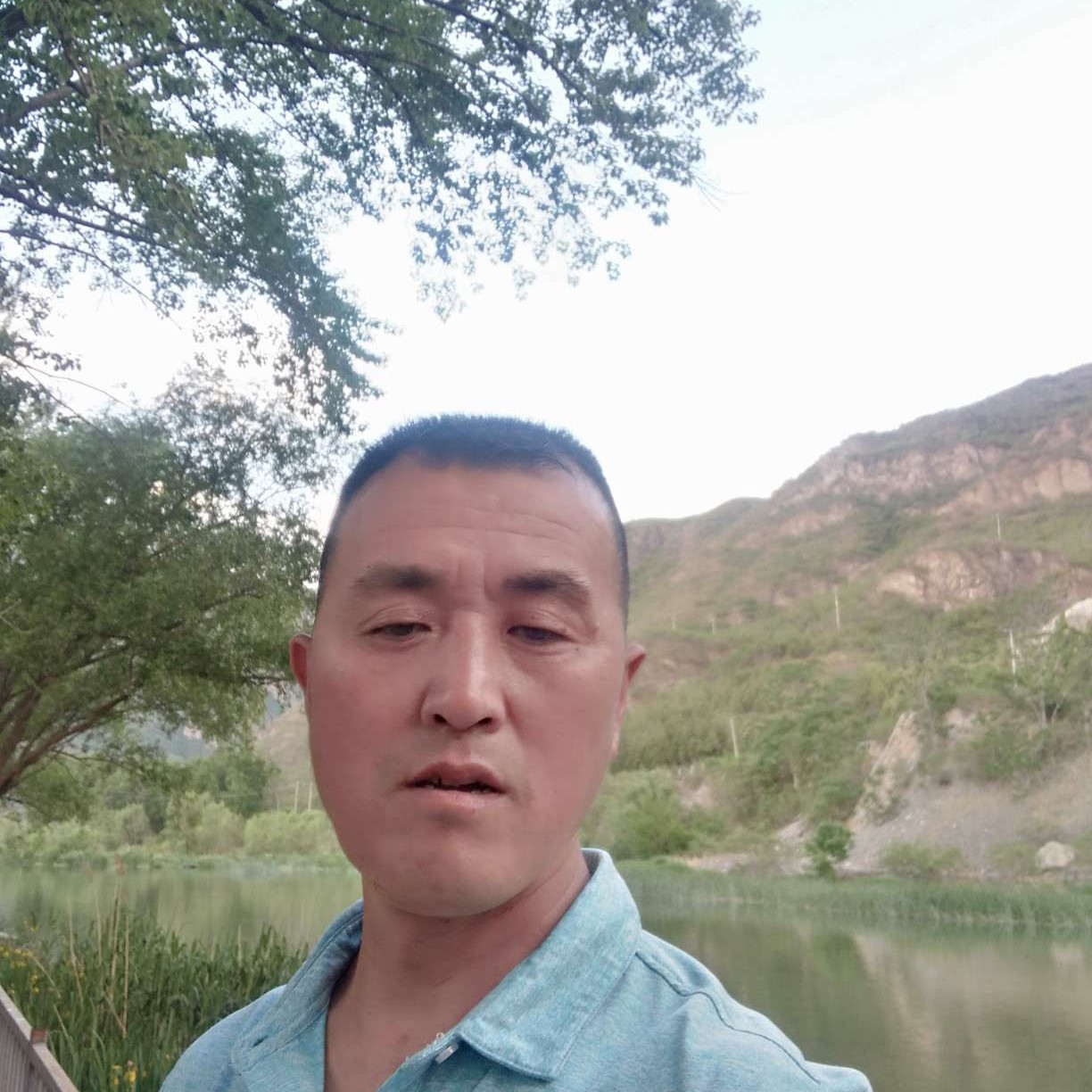 微凉迎粗暴的照片