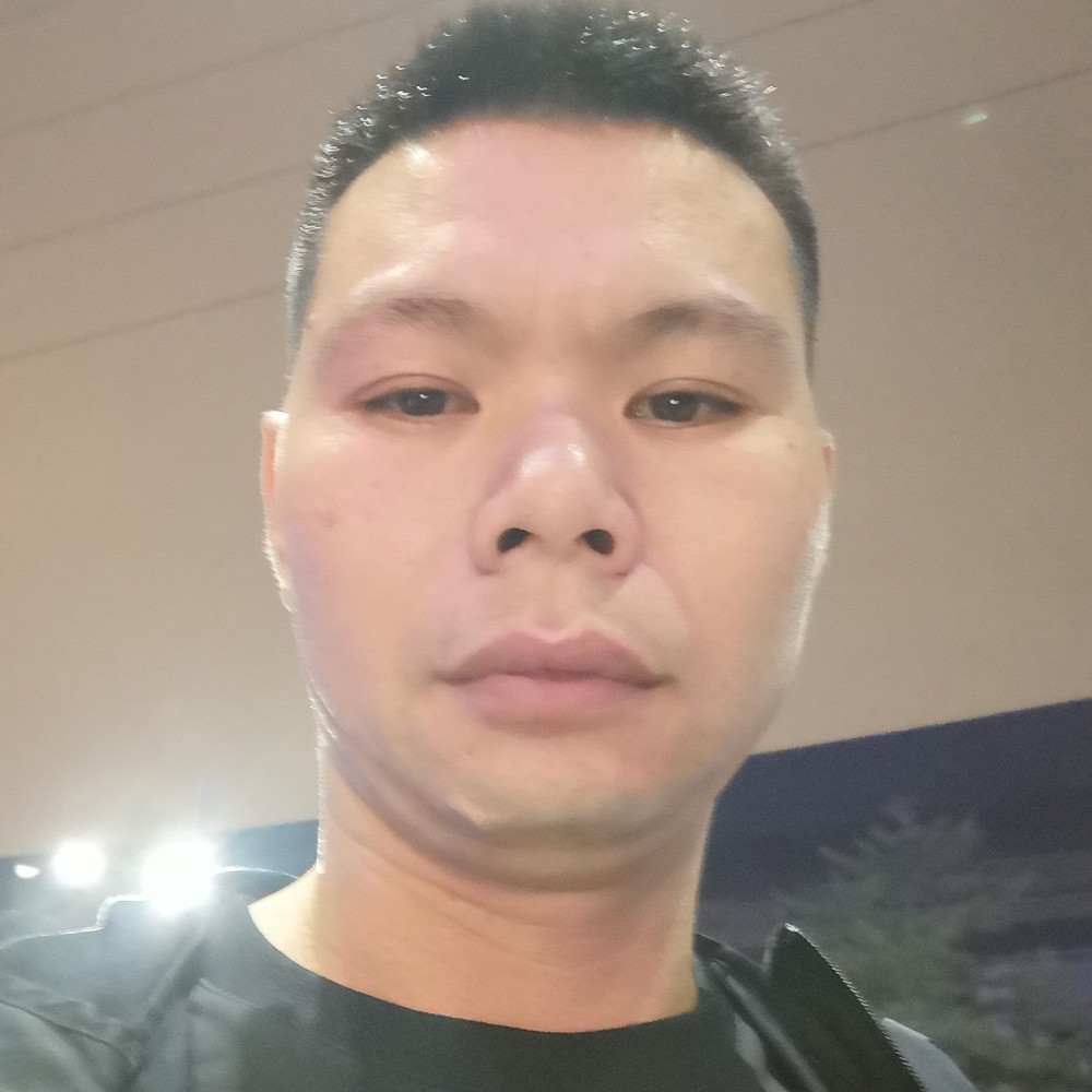 摩托用激动的照片