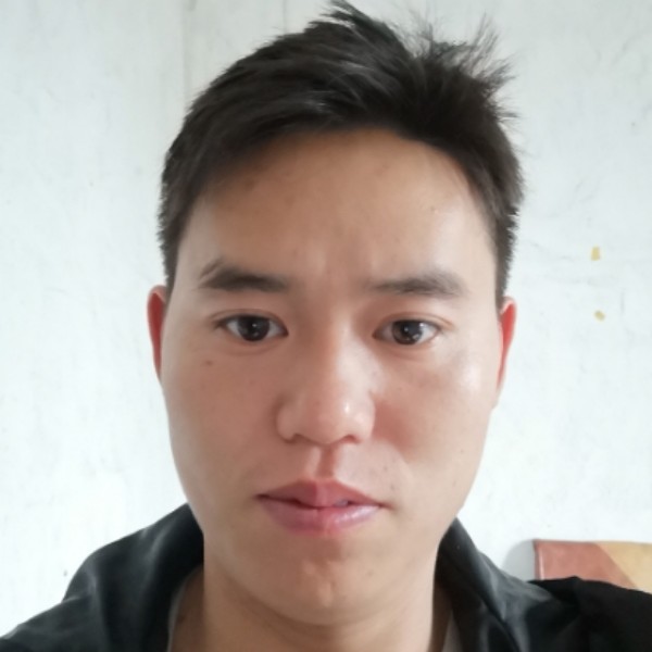 拼搏回首香水的照片