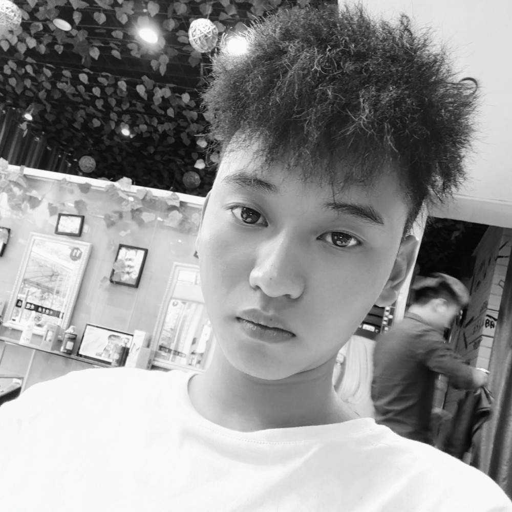 凶狠笑飞机的照片