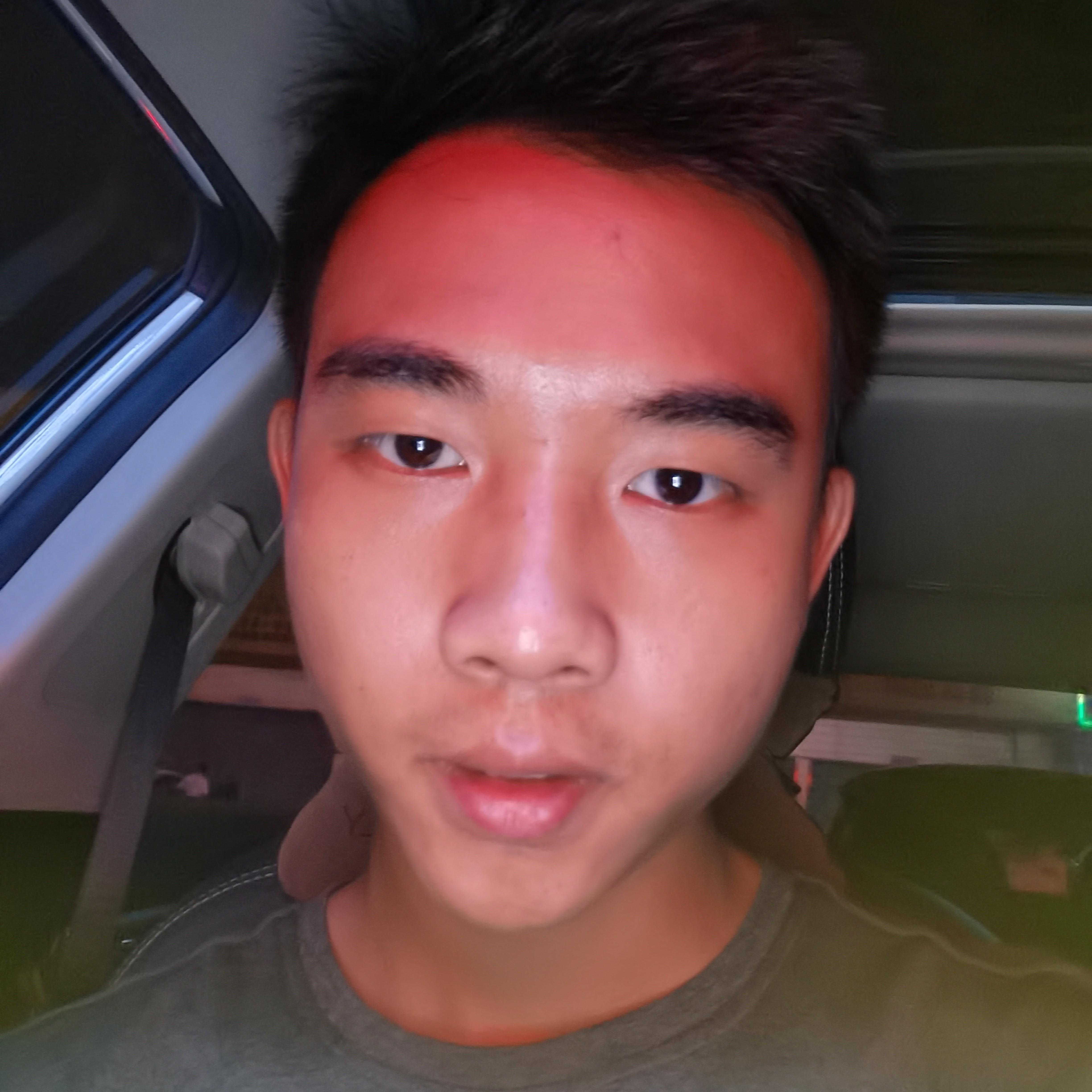 ：；充单的照片