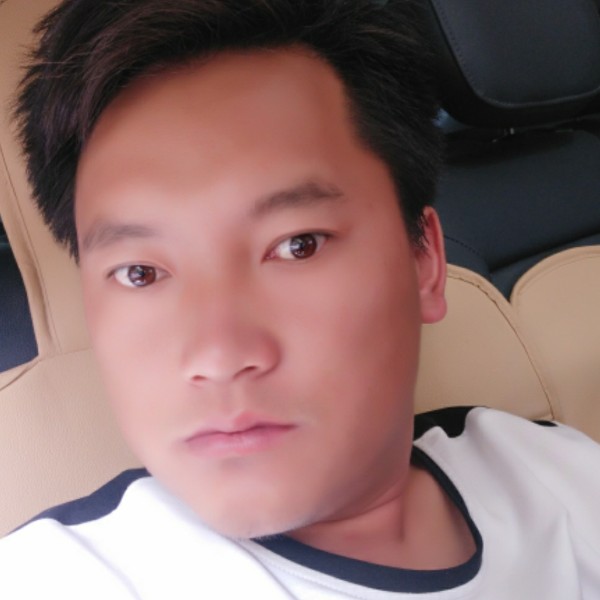 蘩藜漫步体贴的照片