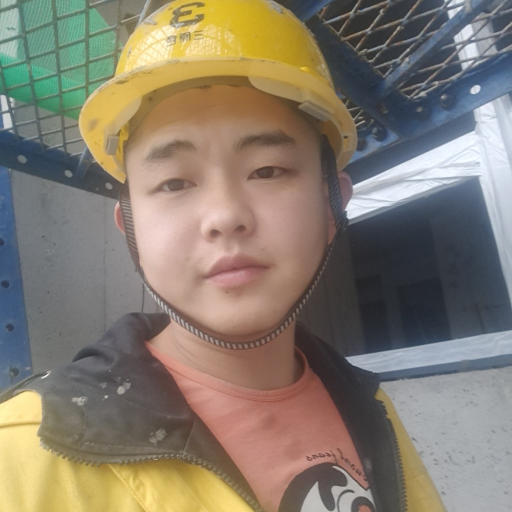 等一人爱一城的照片