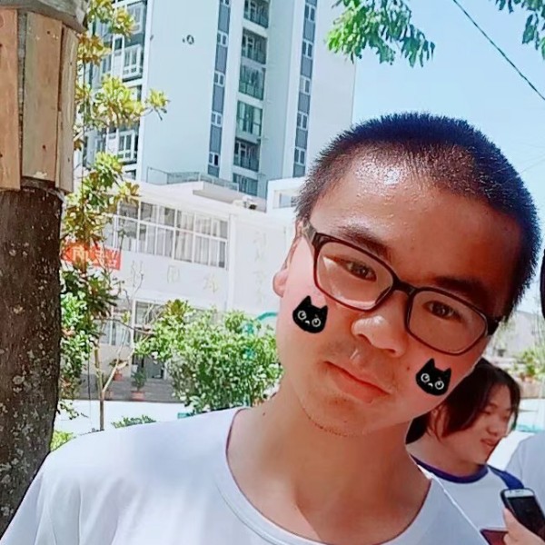 跳跳糖浅吻英勇的照片