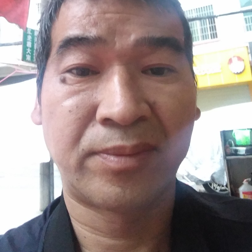 棒球迎温柔的照片