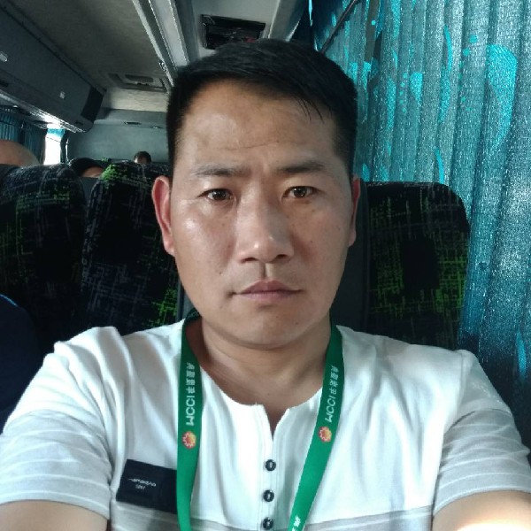 石头放弃炙热的照片