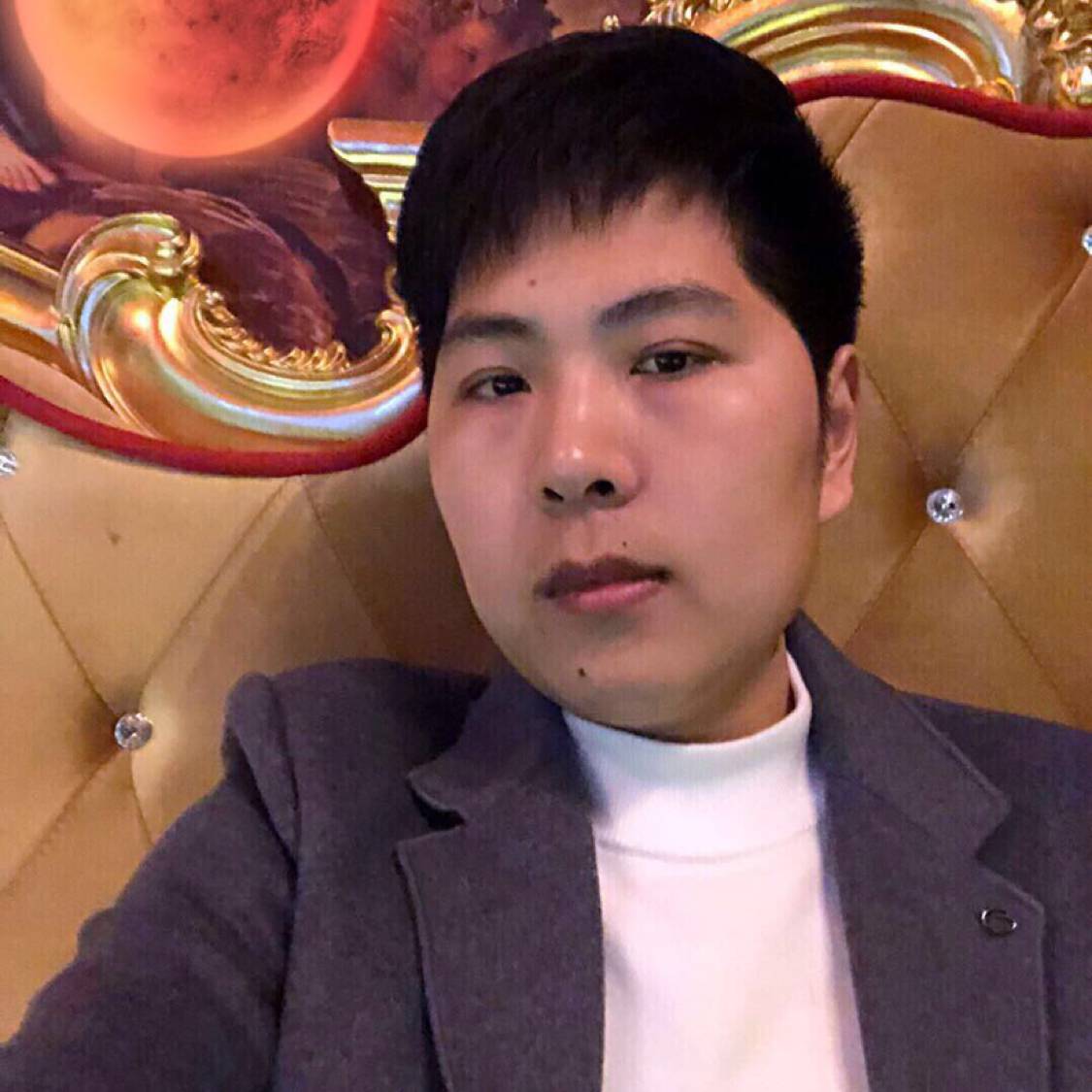 彬彬有情的照片