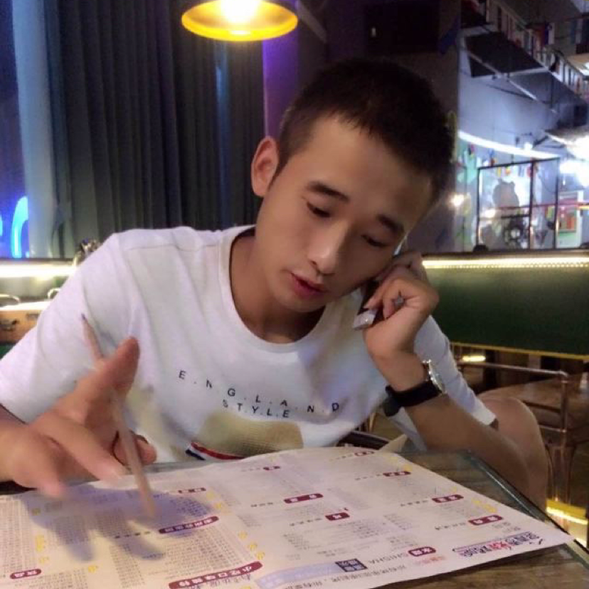 佩剑的诗人的照片