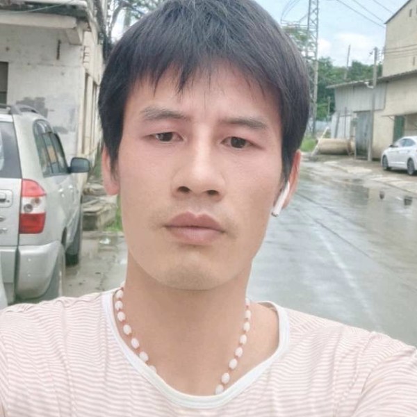 冷眸追寻l的照片