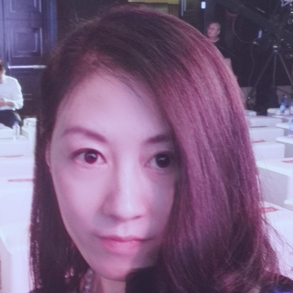 未窥全貌不予置评的照片