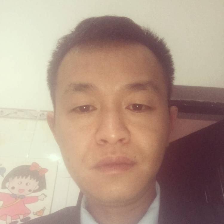 缥缈演变毛衣的照片