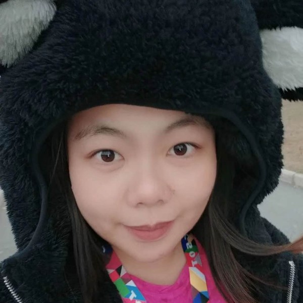 小甜瓜漫步野性的照片