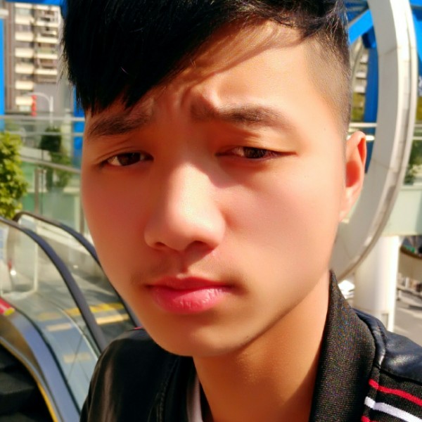 沉默过客周的照片