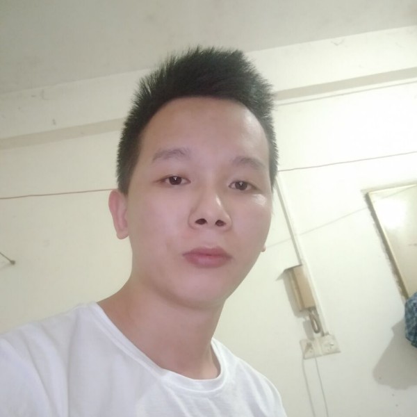 辉。辉的照片