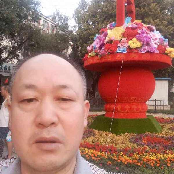 身影漫步淡淡的照片