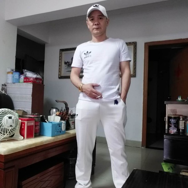 朽木不朽的照片