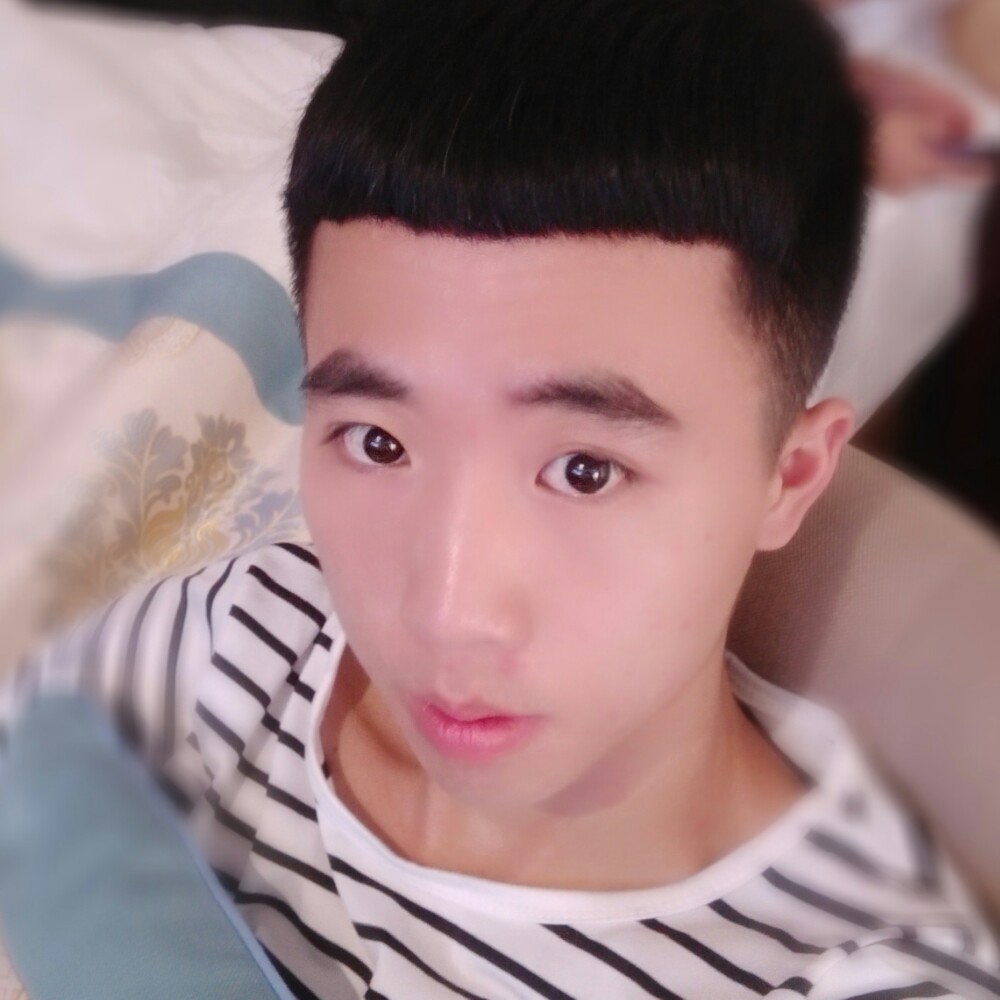 @蓝天追寻的照片