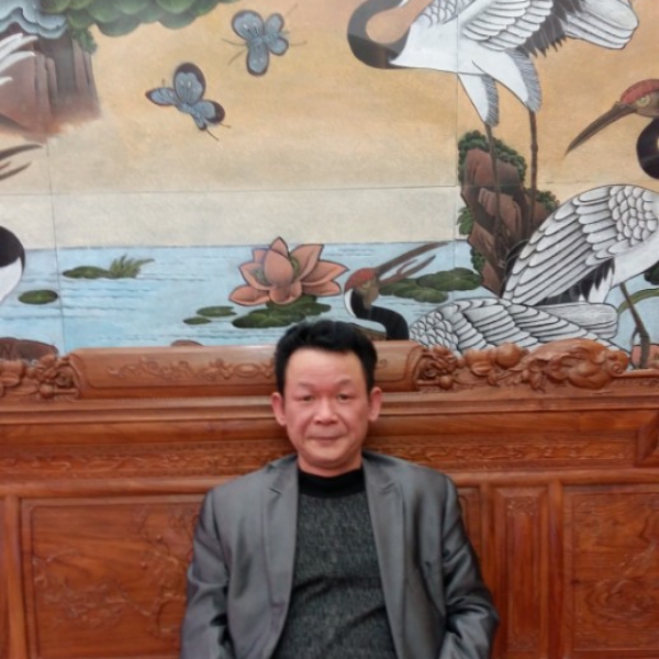 帅气平湖的照片