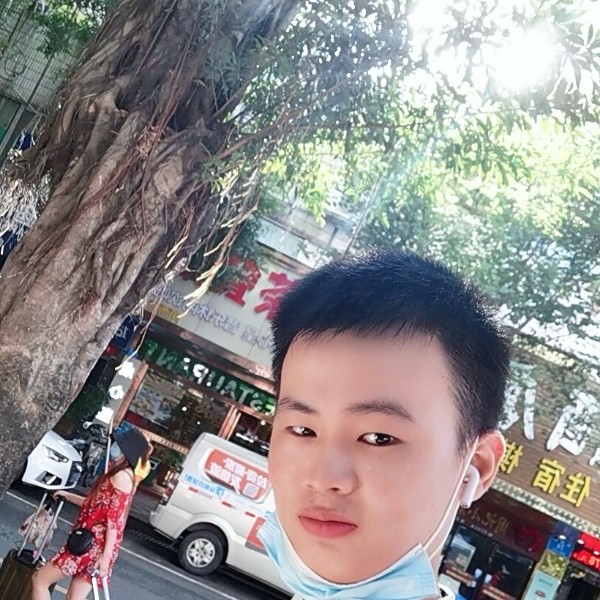 满天丿蝶舞的照片
