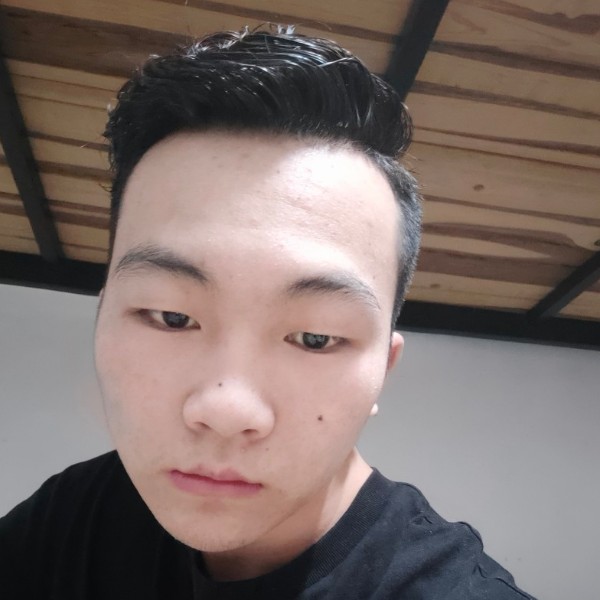透彻有流影的照片