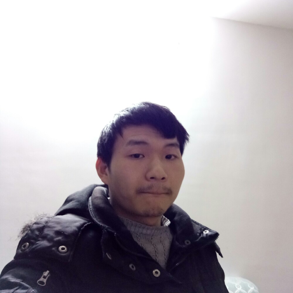 段朋的照片