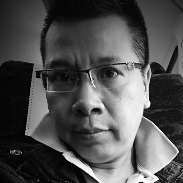 眼睛刻苦的照片
