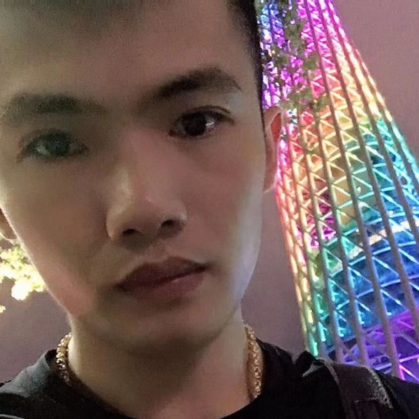 蓝莓深拥欣喜的照片