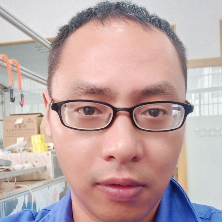 微笑在晨曦的照片