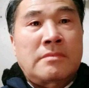青衣蹁跹甜美的照片