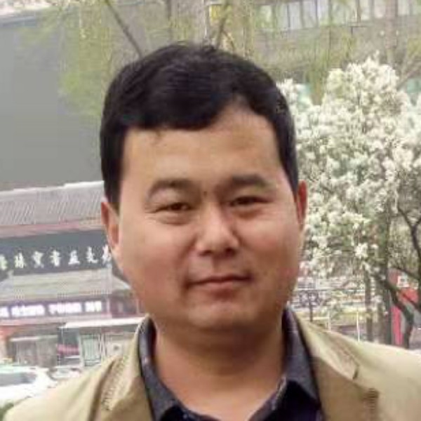 姜王的照片