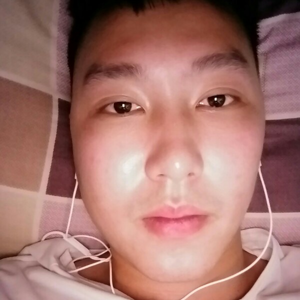 俏皮拾忆蜗牛的照片