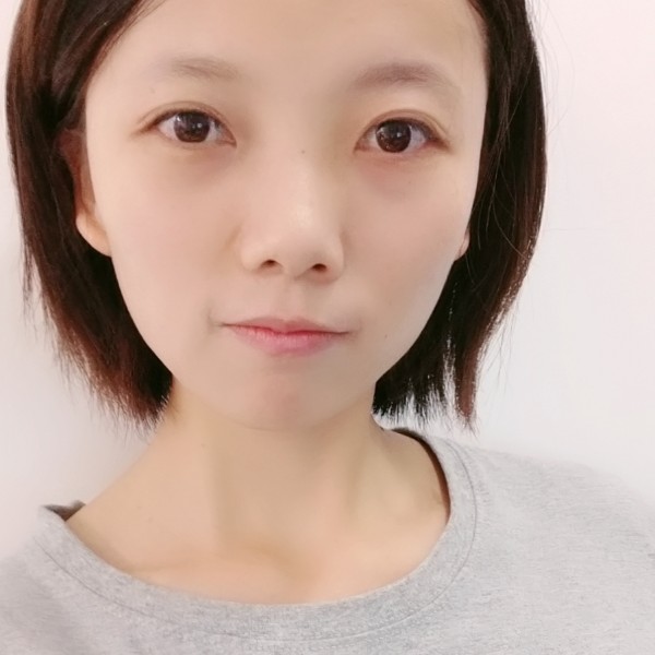 斑驳小刺猬的照片