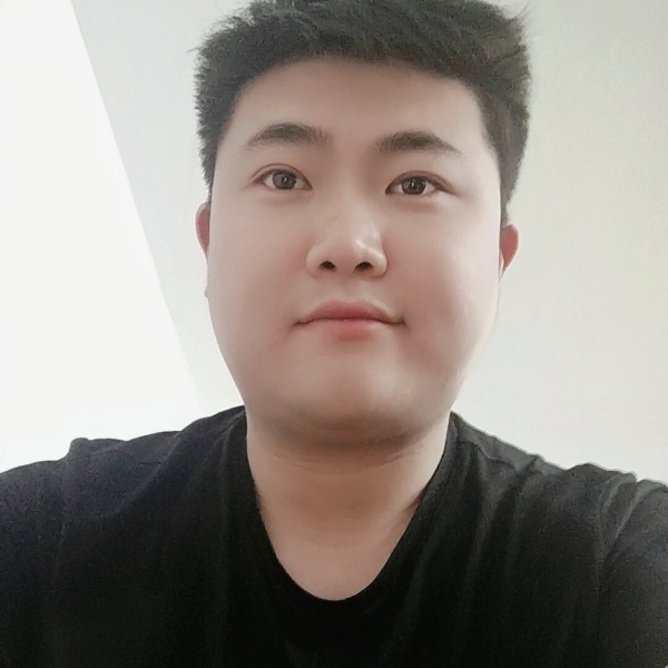 初雨漫步无辜的照片